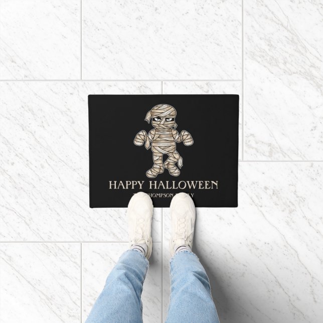 Cartoon Mummy Happy Halloween & Custom Family Name Doormat (Indoor)