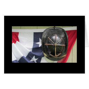 Casque et drapeau du feu
