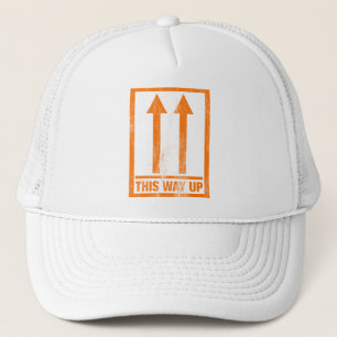 Casquette amusant signe "This way up"