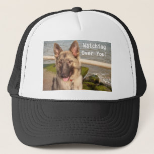 Casquette avec berger allemand
