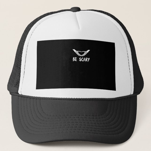 Casquette Be Scary Halloween Skeleton Over Heart (Devant)