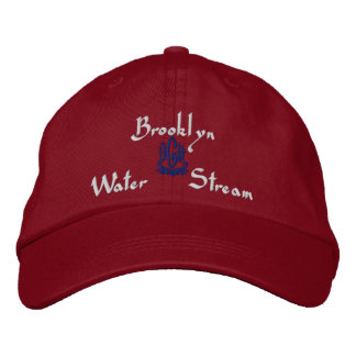 Casquette Brodée Brooklyn Nom Avec Anglais Signifiant Rouge