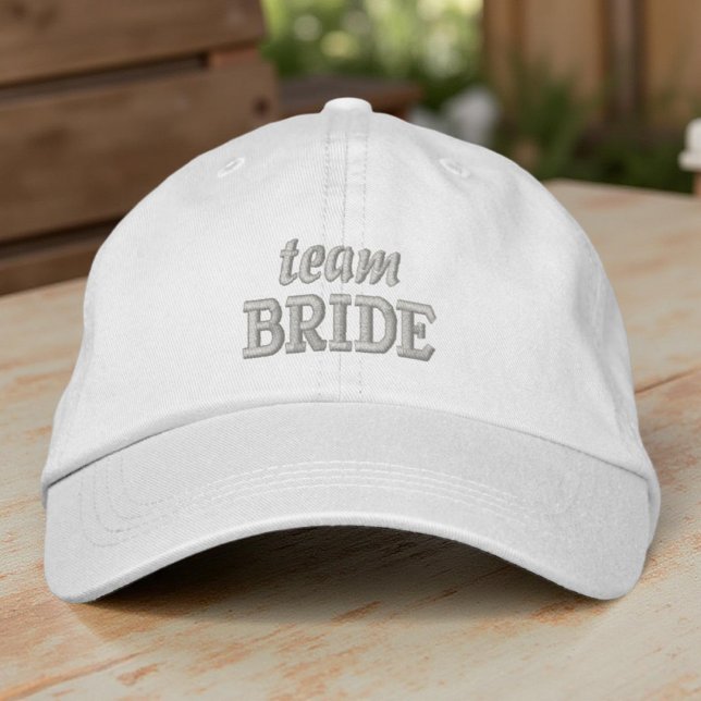 Casquette Brodée Team Bride Modern Simple Typography Mariage (Créateur téléchargé)