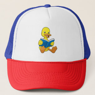 Casquette Canard à la lecture avec livre