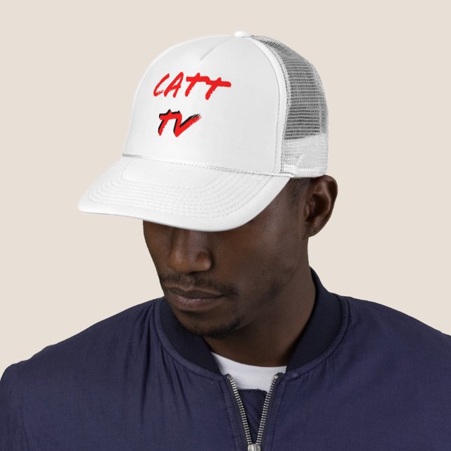CASQUETTE CATT TV TRUCKER PET (En situation)