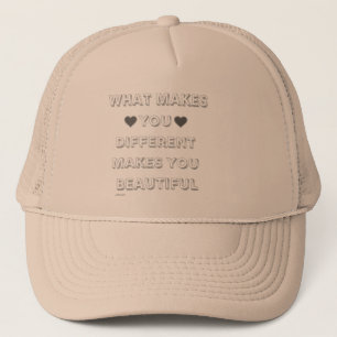 CASQUETTE CE QUI VOUS REND DIFFÉRENTS VOUS REND BEAU