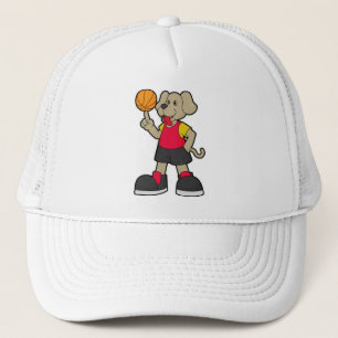 Casquette Chien comme joueur de basket-ball avec basket-ball