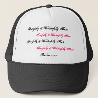 Casquette "craintivement et merveilleusement fait"