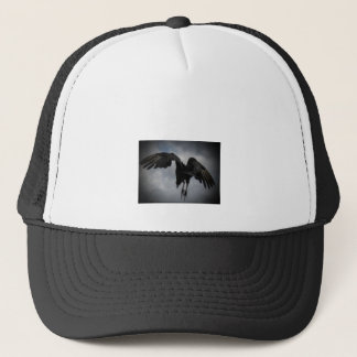 Casquette Crow descends. Watch out!