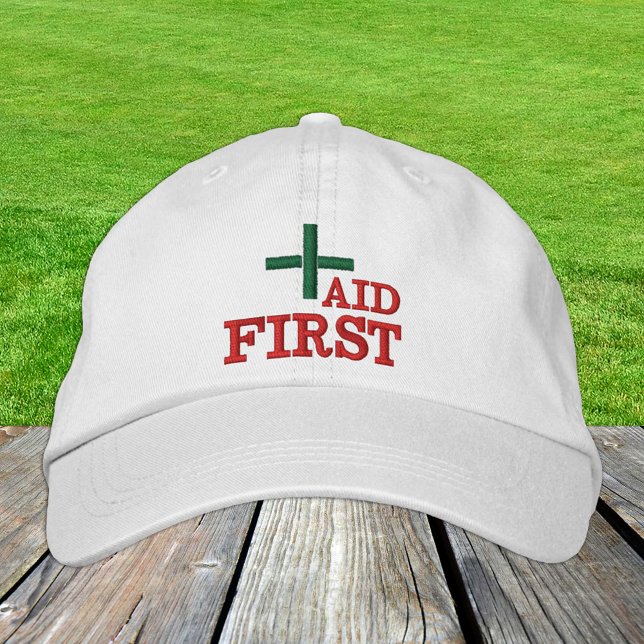 Casquette de base-ball brodé de premiers secours V (Créateur téléchargé)