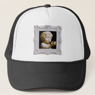 Casquette de camionneur au regard de chérubin