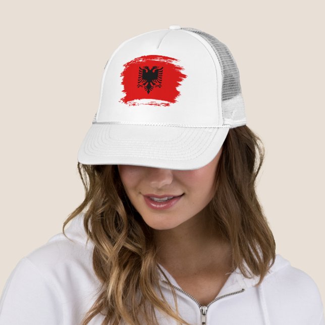 Casquette Drapeau albanais (En situation)