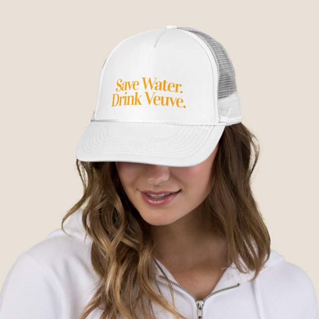 Casquette Économisez l'eau, Buvez le Chapeau Veuve (En situation)