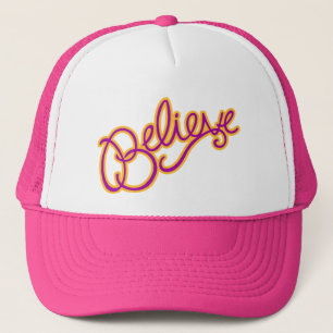 Casquette graphique rose et jaune à motif