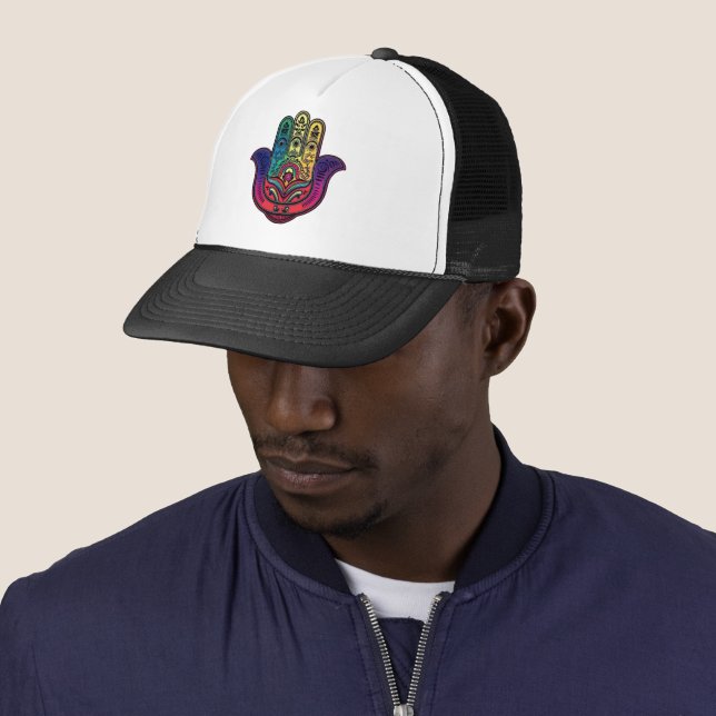 Casquette Hamsa (En situation)