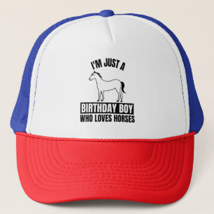 CASQUETTE JE SUIS JUSTE UN GARÇON D'ANNIVERSAIRE QUI AIME LE
