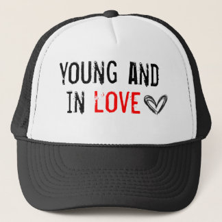 Casquette jeunes et dans l'amour
