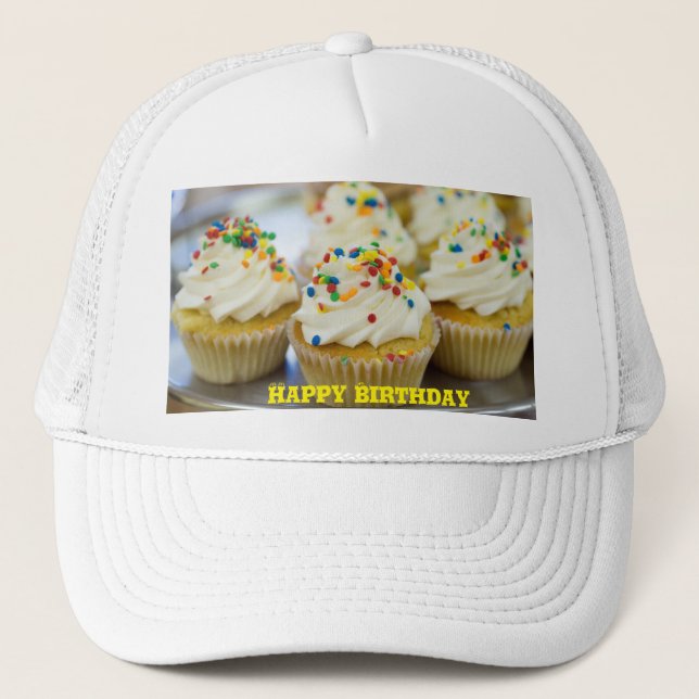 Casquette Joyeux Anniversaire Jaune Texte Cinq petits gâteau (Devant)
