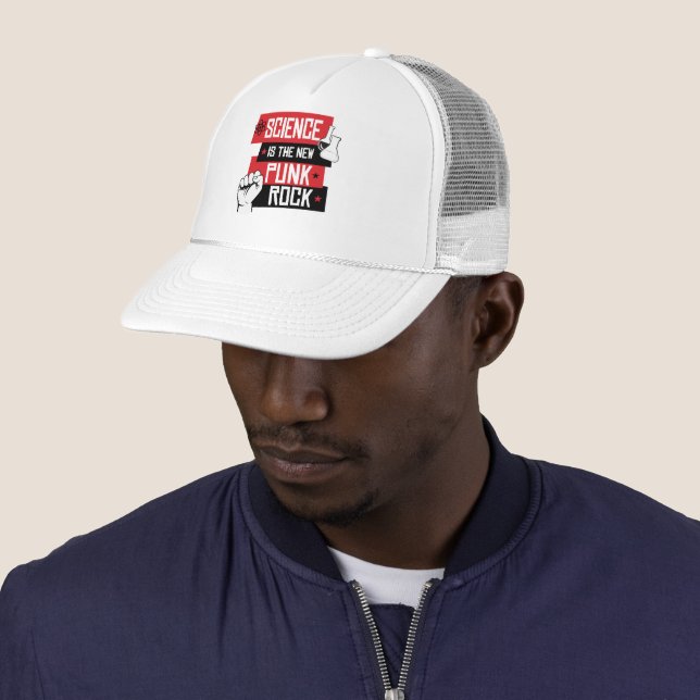 CASQUETTE LA SCIENCE EST LE NOUVEAU ROCHER DE PUNK (En situation)