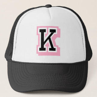 Casquette lettre rose noire K