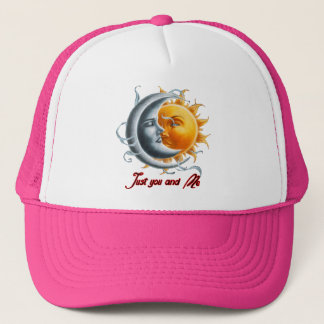 Casquette Lune et soleil tombant amoureux sur un