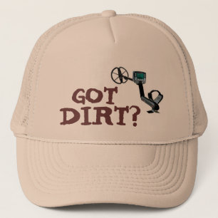 Casquette Metal Detecting Hat Keeps a Cool Head