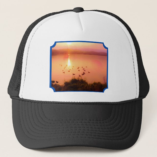 Casquette Mountain Lake Photo Rose and Peach Orange Sunset (Devant)