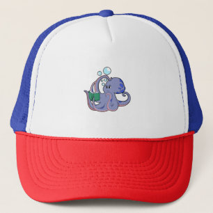 Casquette Octopus à la lecture avec livre