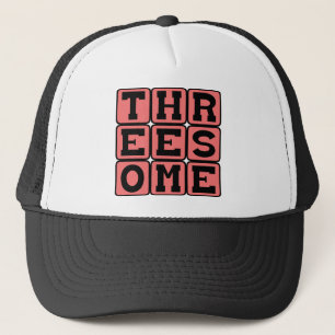 Casquette Plan à trois, Enceinte de jumeaux