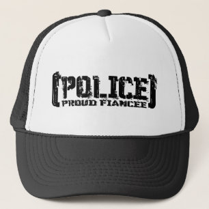 Casquette POLICE fière de fiancée déchirée en lambeaux
