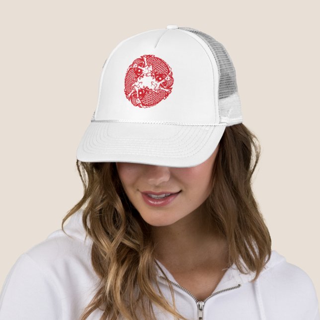 Casquette Red Whirling Koi Carp Fish Group TH (En situation)