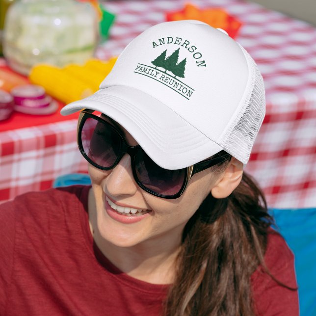 Casquette Réunion de famille Pins rustiques (Choose from a variety of hat colors)