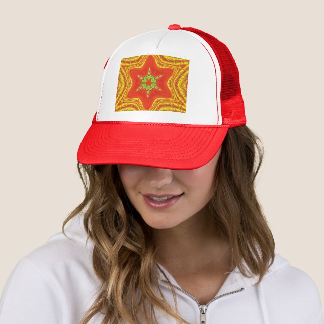 Casquette Rouge or Africain Couleurs traditionnelles (En situation)
