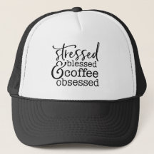 Casquette soumis à une contrainte, béni et par