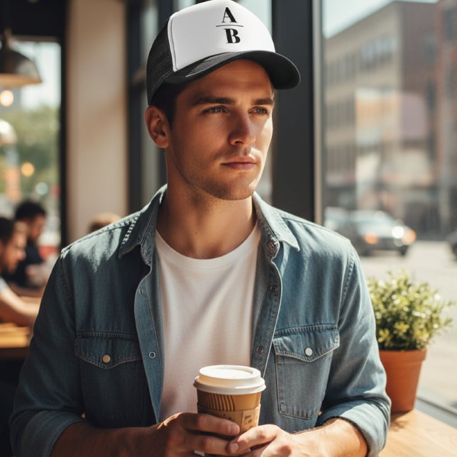 Casquette Two-Tone Trucker Hat Customizable Split Initial (Créateur téléchargé)