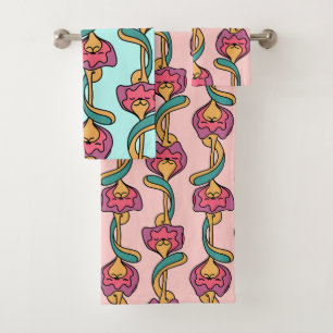 Cat flower groovy pattern, cute and funny kitten bath towel set