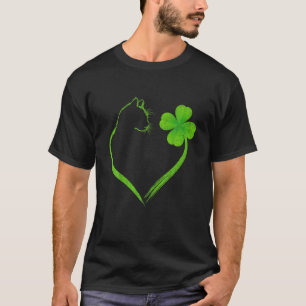 Cat Heart Shamrock St Patrick's Day Irish Clover A T-Shirt