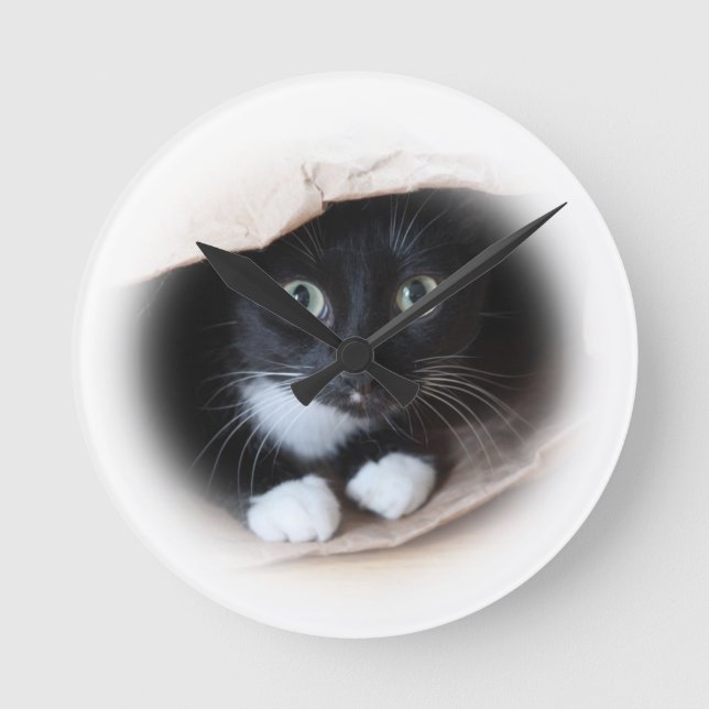 Cat in a bag round clock (Front)