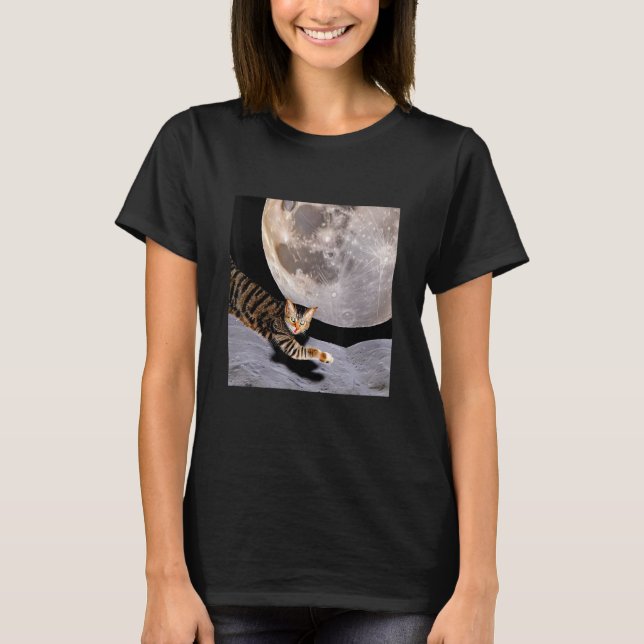 Cat In Outer Space Cute Kitten Kitty Strange Desig T-Shirt (Front)