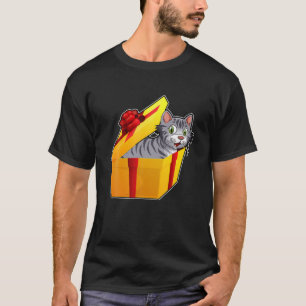 Cat Kitten Christmas Present Box Cute Animal X-Mas T-Shirt