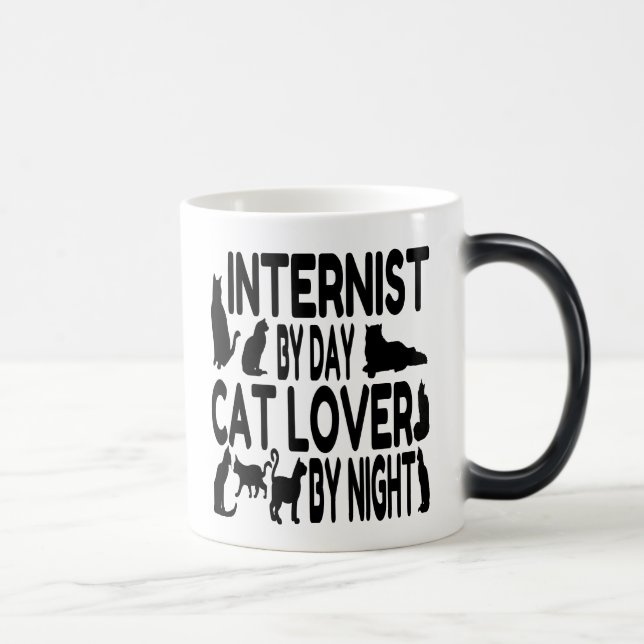 Cat Lover Internist Magic Mug (Right)