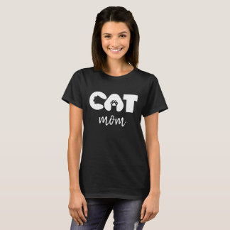 Cat Mom T-Shirt – Cute pow with letter cat