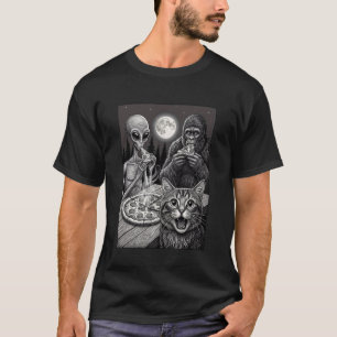 Cat Pizza Night Alien Bigfoot Moonlit Camping Funn T-Shirt