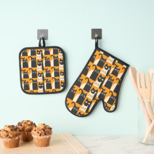 Cat Retro Black Yellow Pattern Oven Mitt & Pot Holder Set