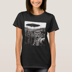 Cat Selfie People Watching An Alien Funny Cat For T-Shirt