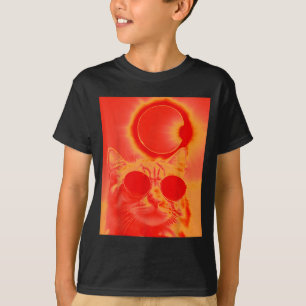 Cat Selfie Solar Eclipse 2024 Wearing Sungles Funn T-Shirt