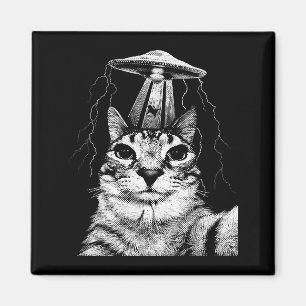 Cat selfie ufo vintage funny cats lover meme retro magnet