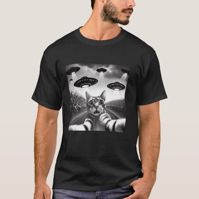 Cat Selfie With UFOs Funny Alien Flying Saucer Cor T-Shirt (Front)