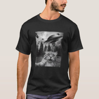 Cat Selfie With Ufos Funny Cosmic Alien Halloween T-Shirt