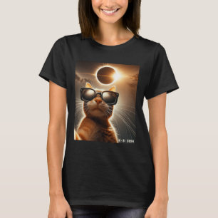 Cat Taking A Selfie With Solar 2024 Eclipse Wearin T-Shirt
